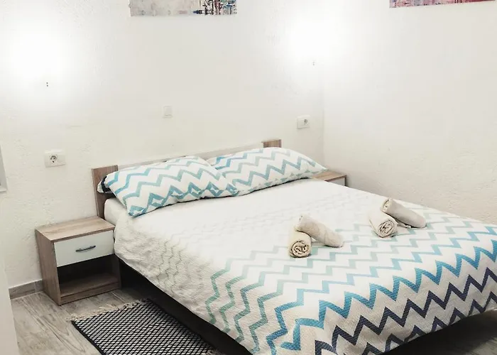 Close To Sandy * Spalato