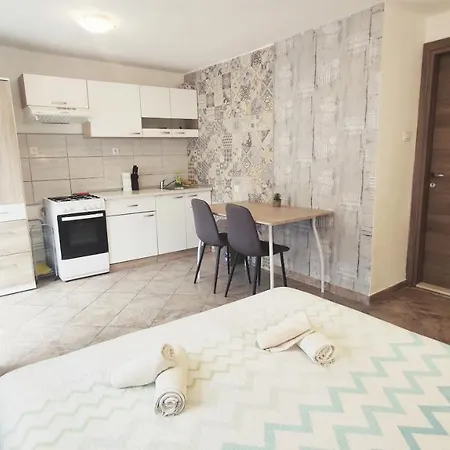 Close To Sandy Appartement *